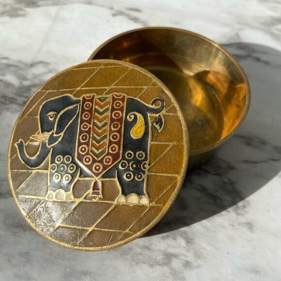 Vintage Solid Brass Elephant Enamel In Lay Box - Picture 1 of 6